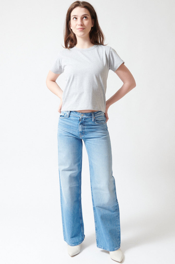 Sophie wearing Mother Denim The Rerun Zip Sneak front view