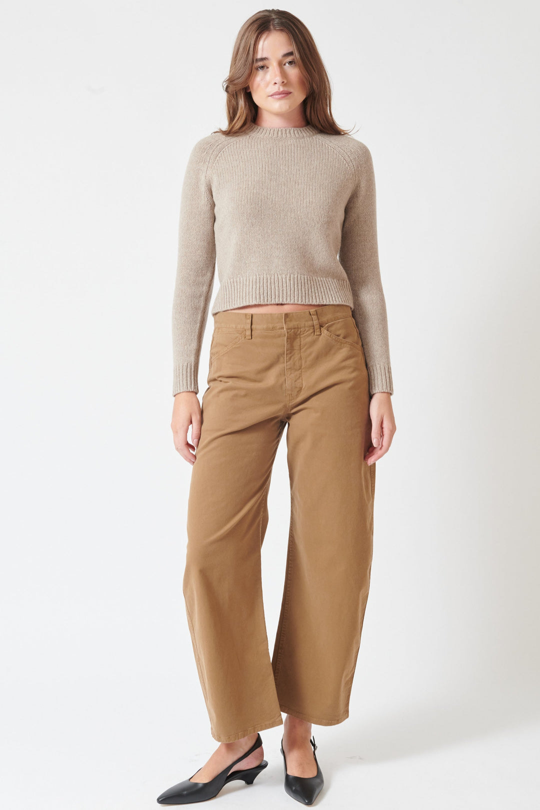 Julia wearing Nili Lotan Tribeca Pant front view