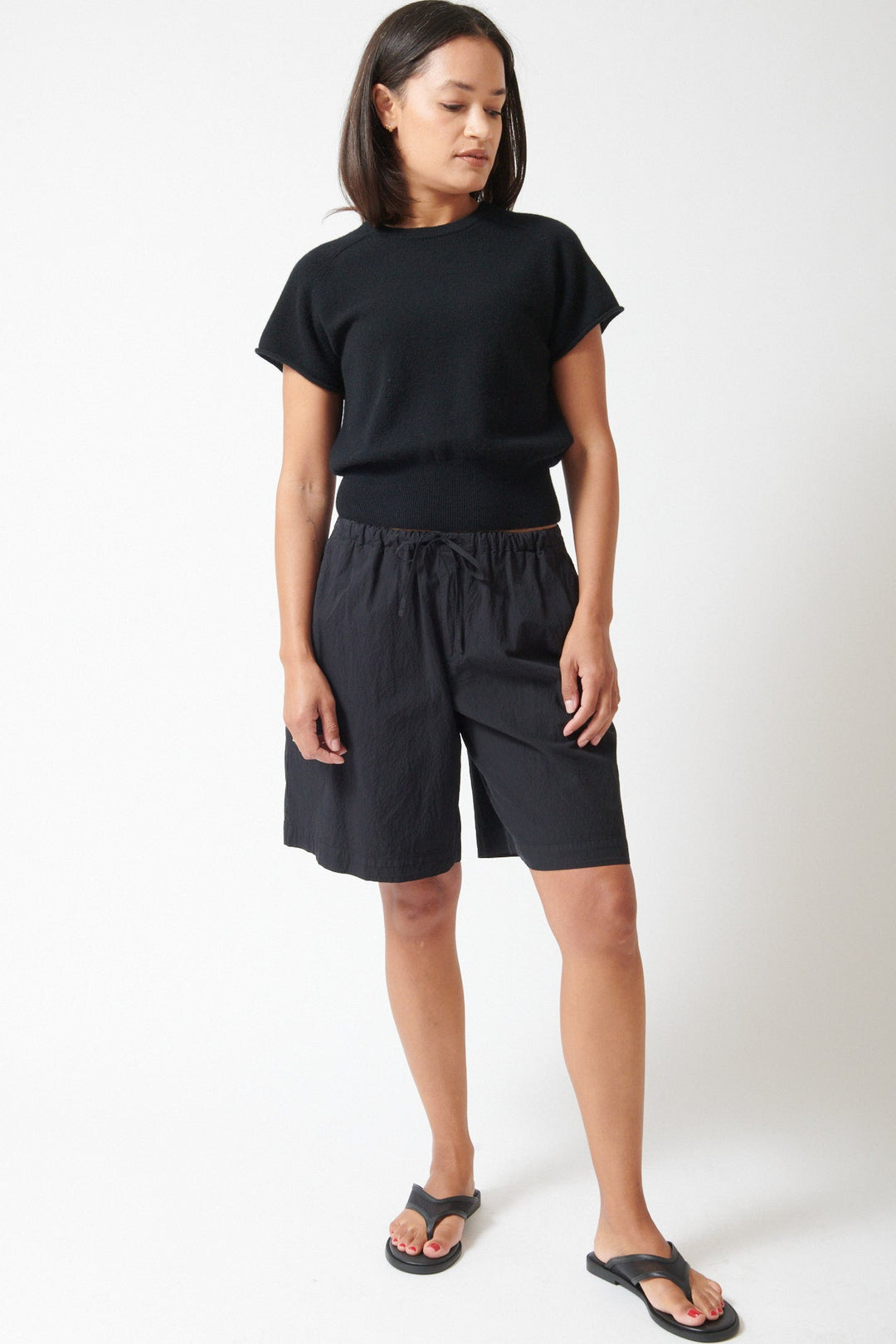 Amanda wearing Sablyn Gemma E Cinched Longer Short front view