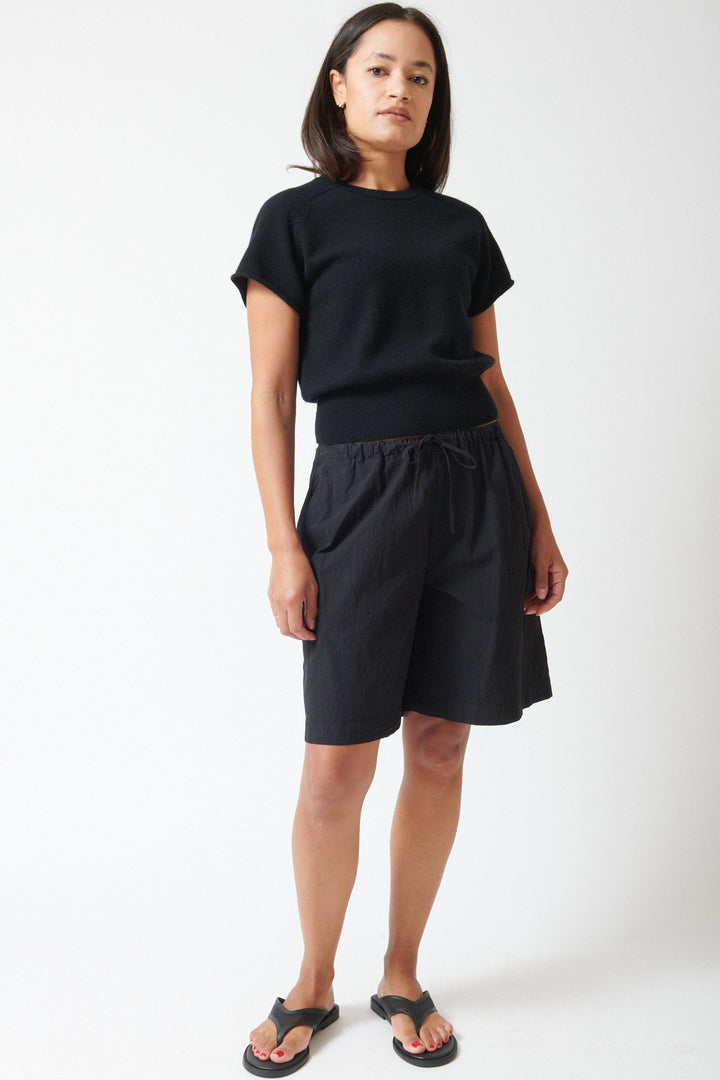 Amanda wearing Sablyn Gemma E Cinched Longer Short front view