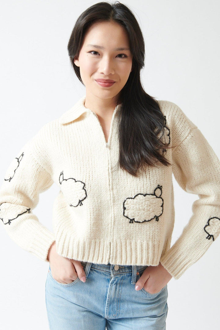 Lilly wearing Mother Denim The Crop Raquette Cardigan front view