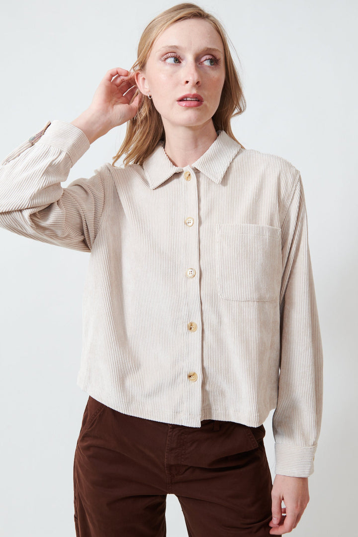 Madi wearing Xirena Benji Jacket front view