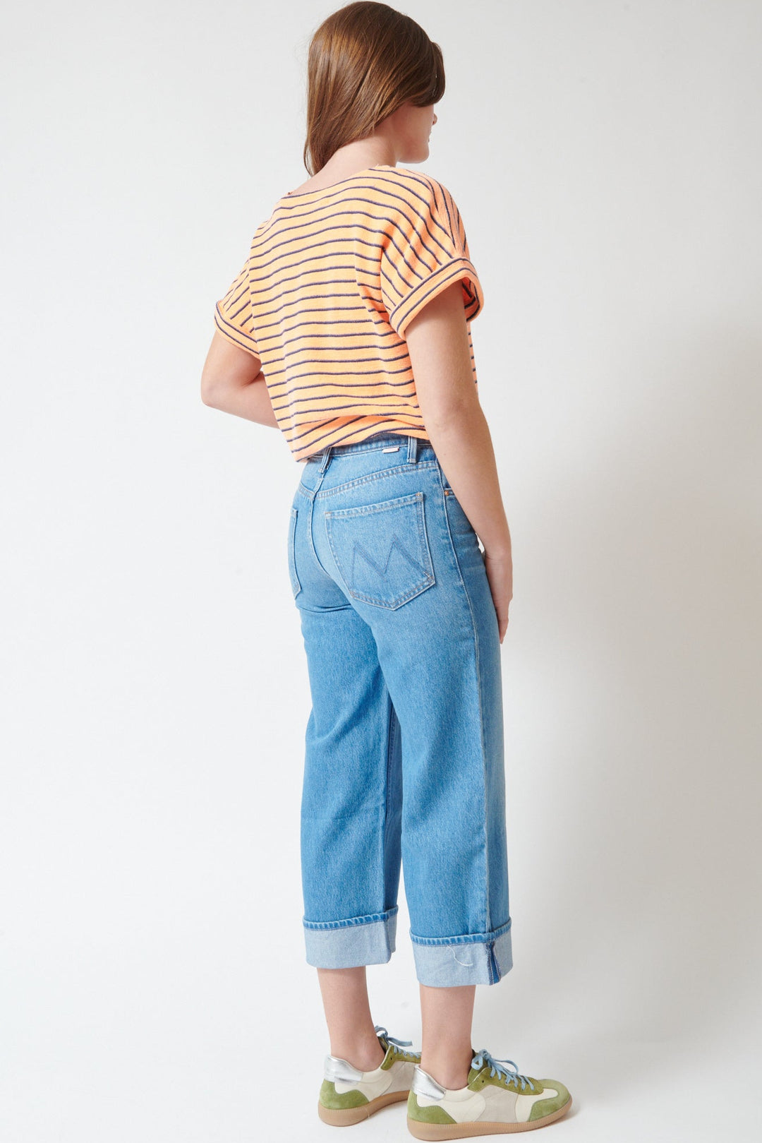 Julia wearing Mother Denim The Smoothie Crop Cuff rear view