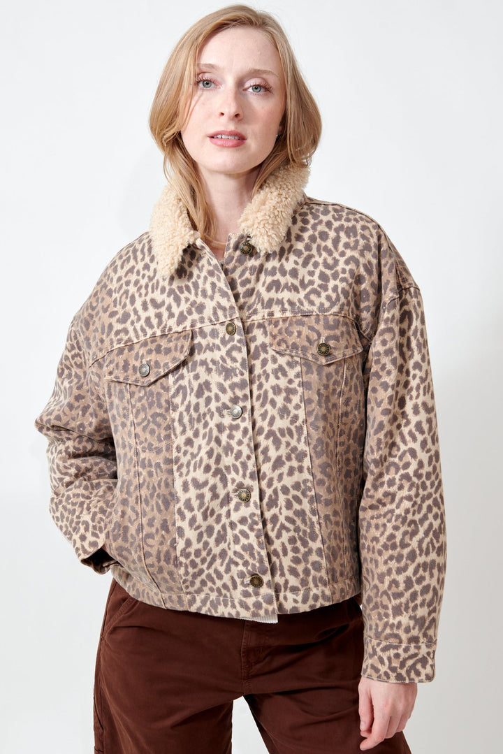 Madi wearing Xirena Ryko Jacket front view