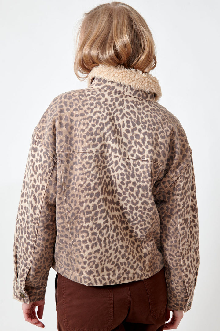 Madi wearing Xirena Ryko Jacket rear view