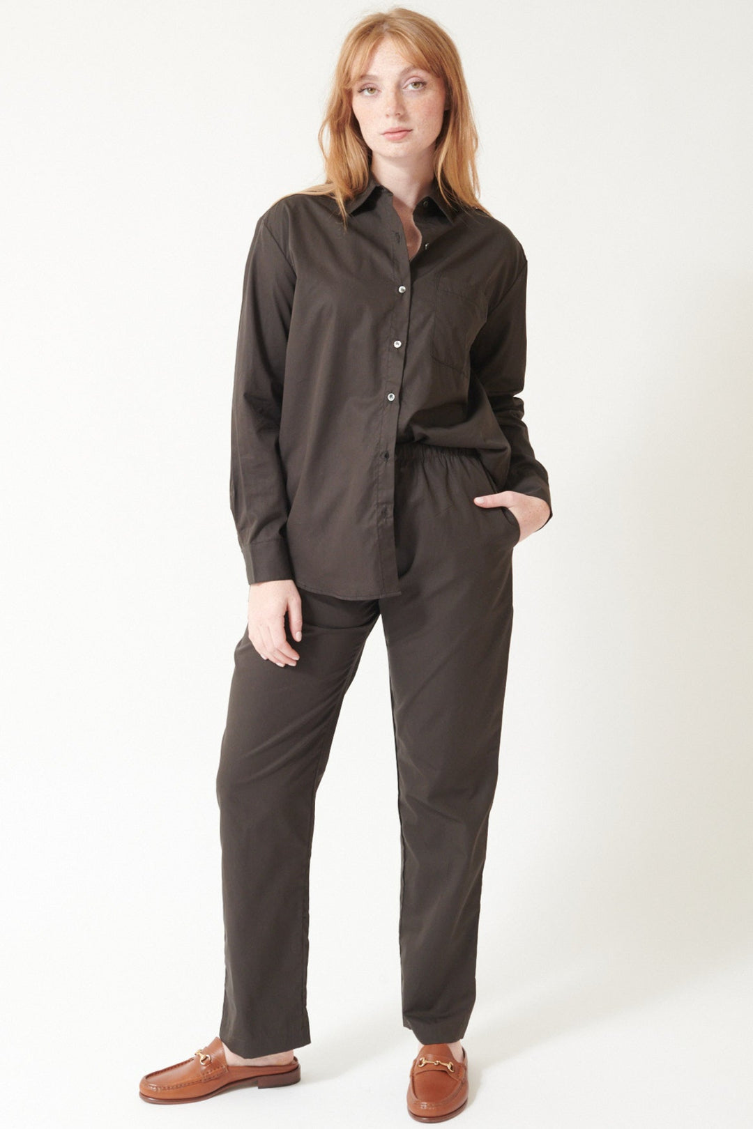 Waverly wearing LESET Yoshi Classic Tie Pant front view