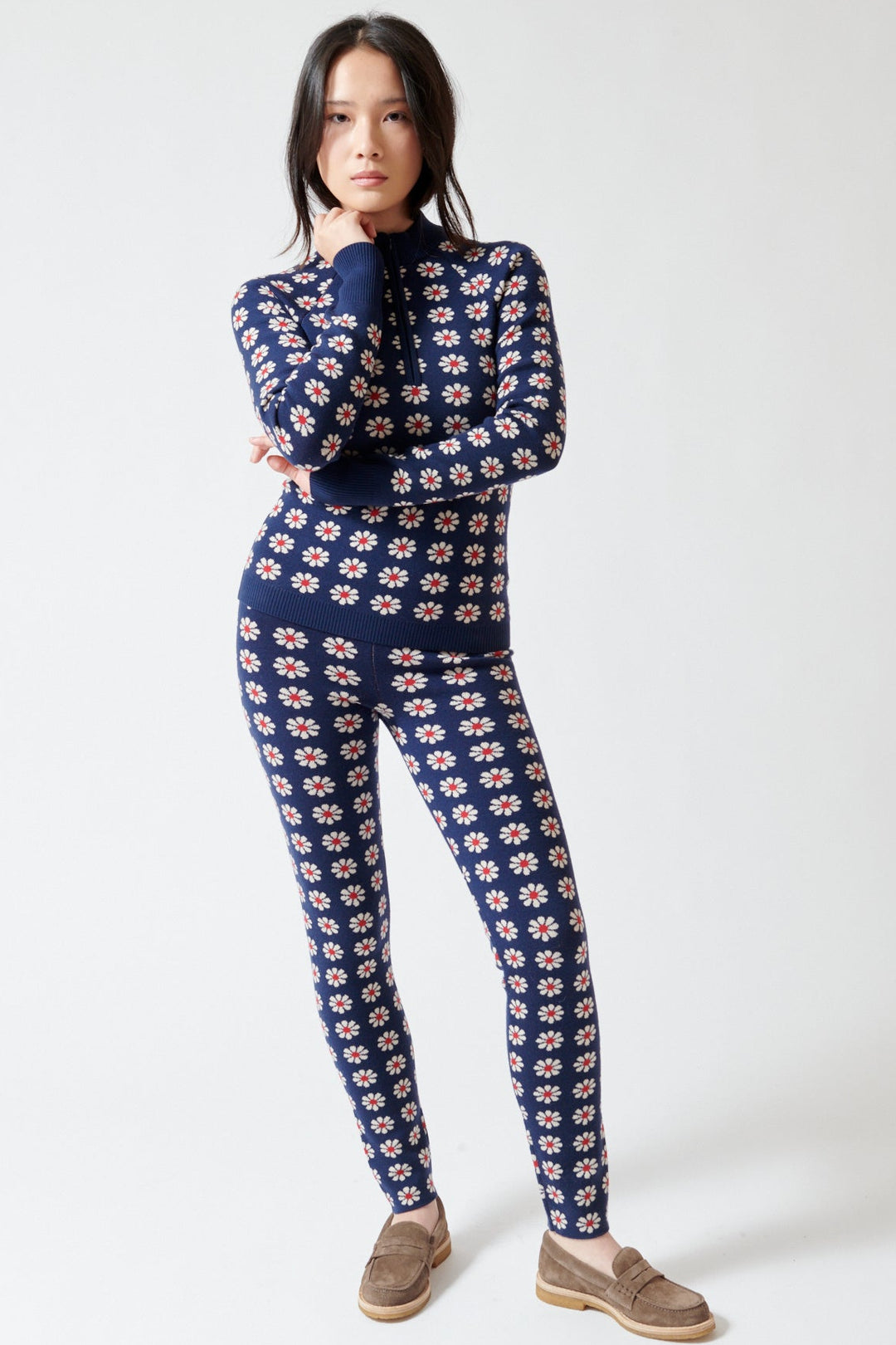 Lilly wearing The Great The Merino Legging front view
