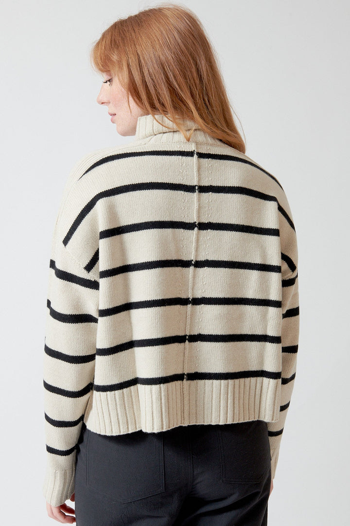 Waverly wearing Apiece Apart Ari Cropped Turtle rear view