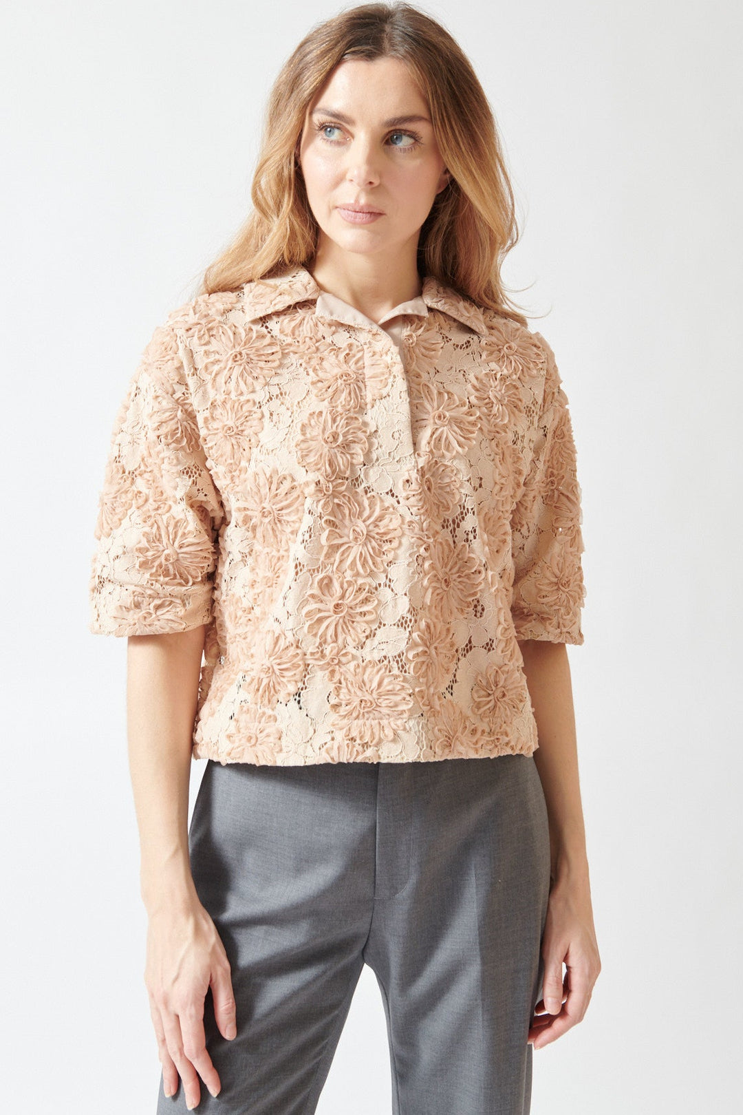 Mari wearing N°21 Intricate Blossom Blouse front view