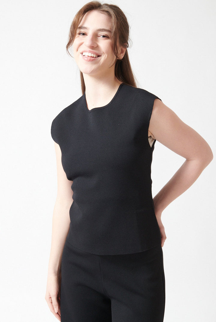 Waverly wearing P.A.R.O.S.H. Roma Knit Top front view