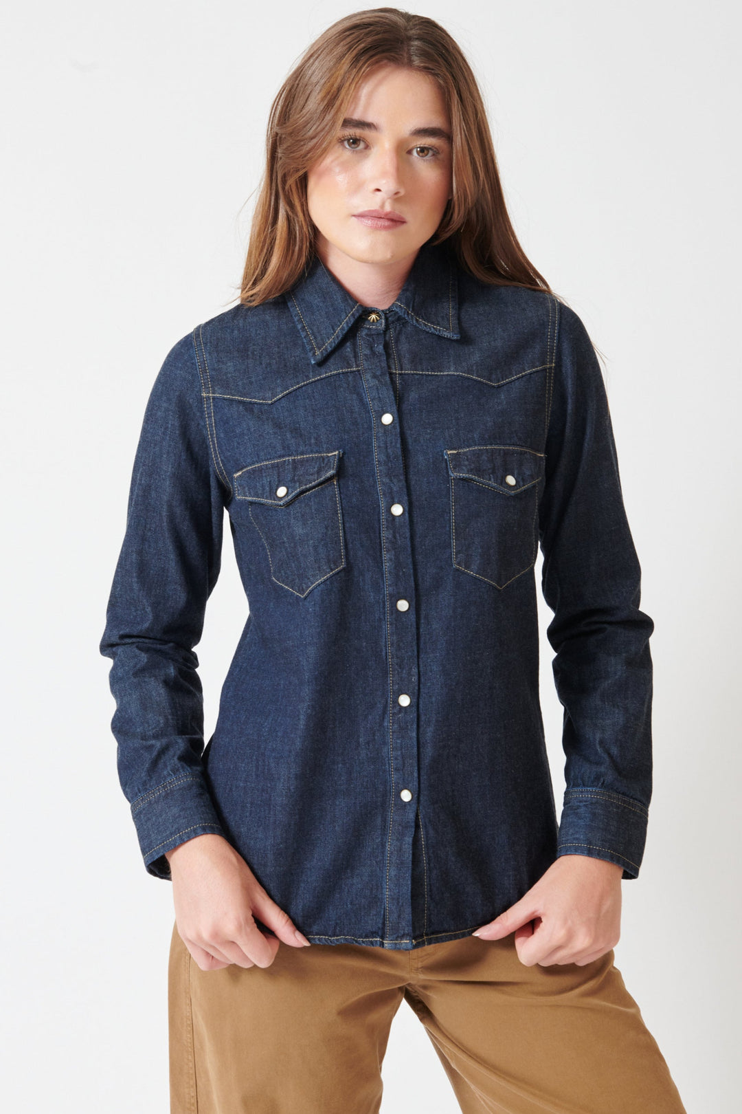 Julia wearing Nili Lotan Travis Shirt front view
