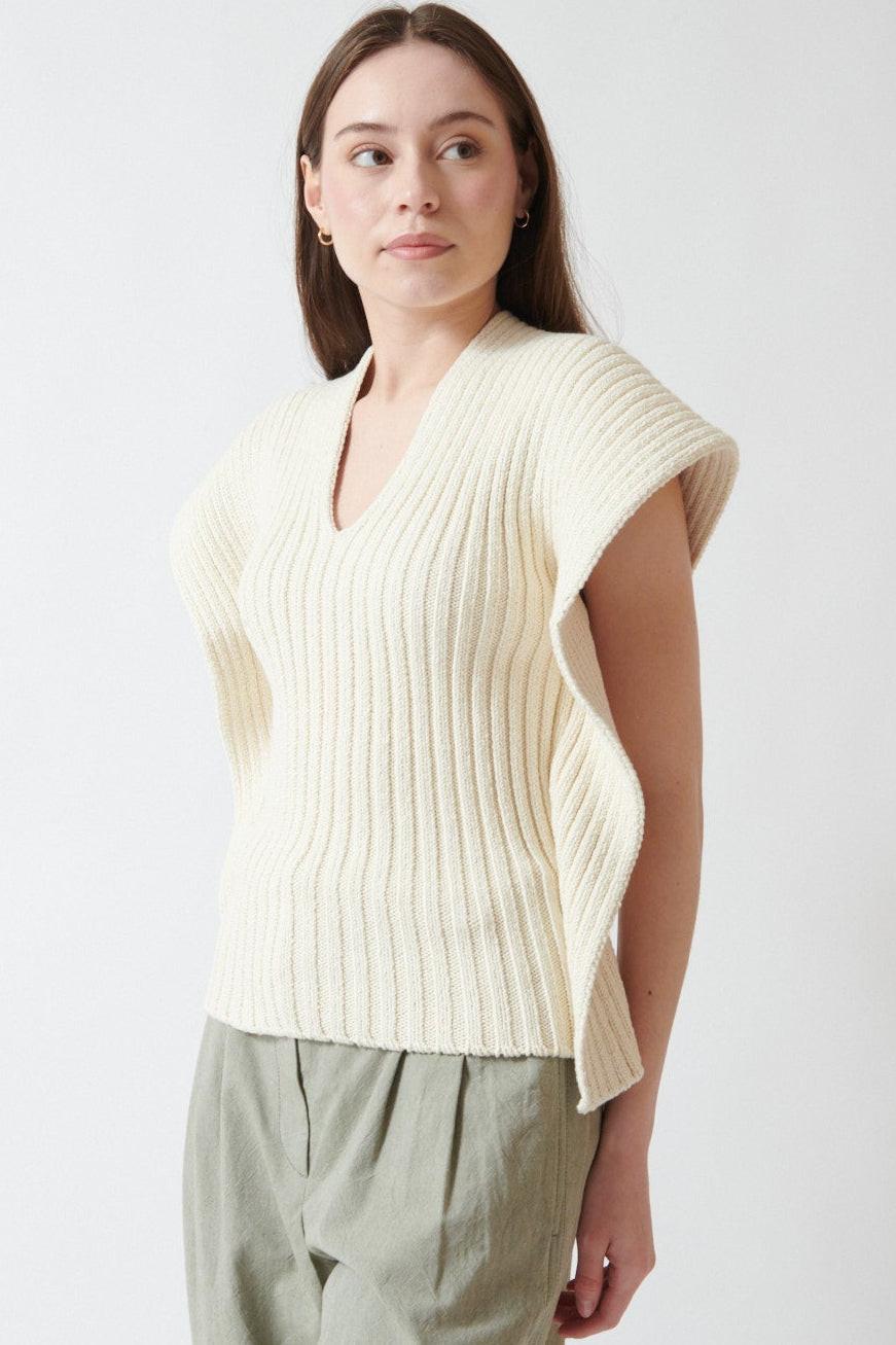 Angela wearing OSSOU Greer Tank front view