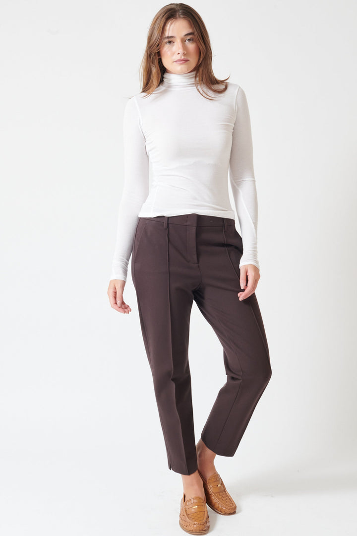 Julia wearing Dorothee Schumacher Emotional Essence Pants front view