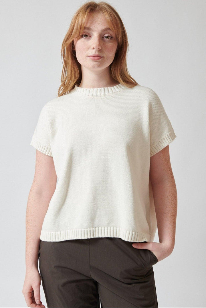 Waverly wearing Labo.Art Knit Octopus Vest front view