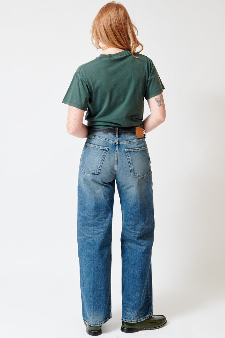 Waverly wearing 6397 Contrast WB Wide Jean rear view