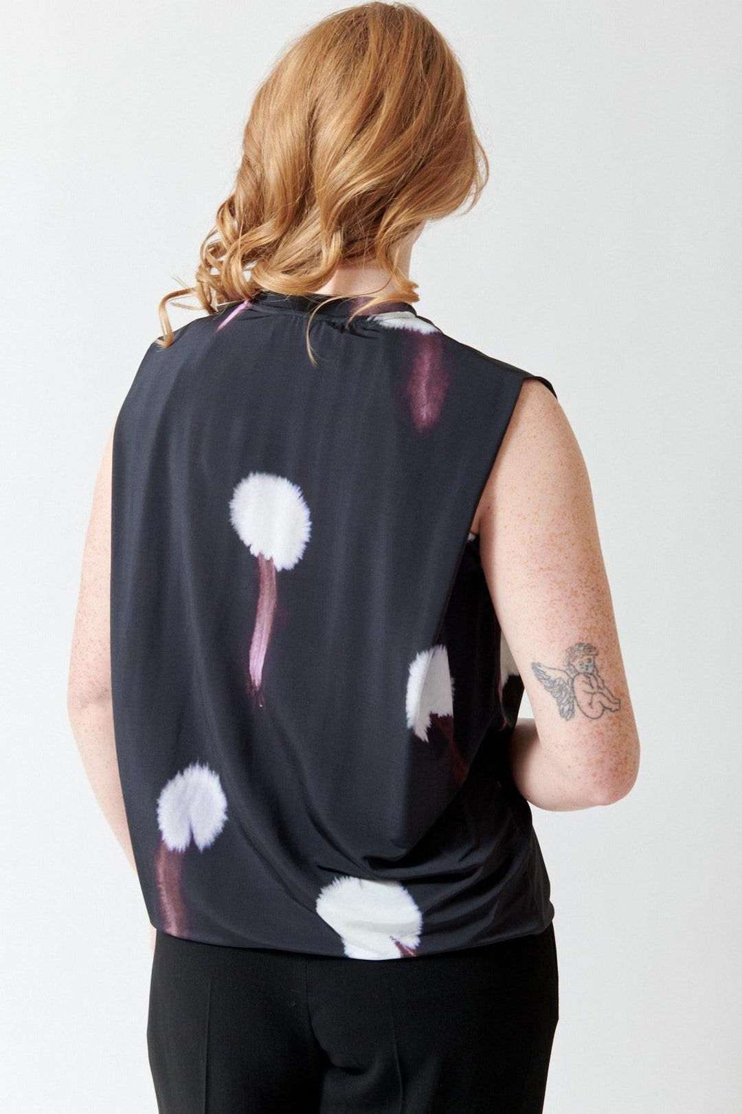 Waverly wearing Christian Wijnants Tabansir Top rear view