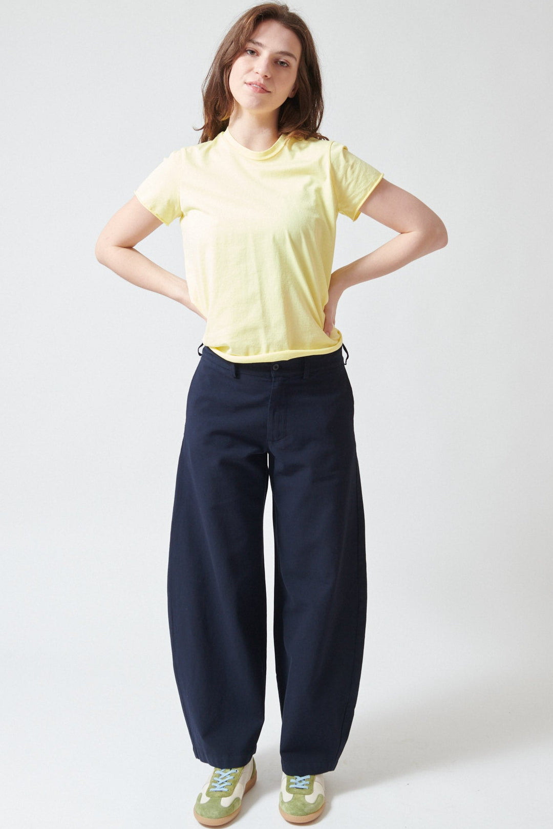 Sophie wearing Labo.Art Paris Pants front view