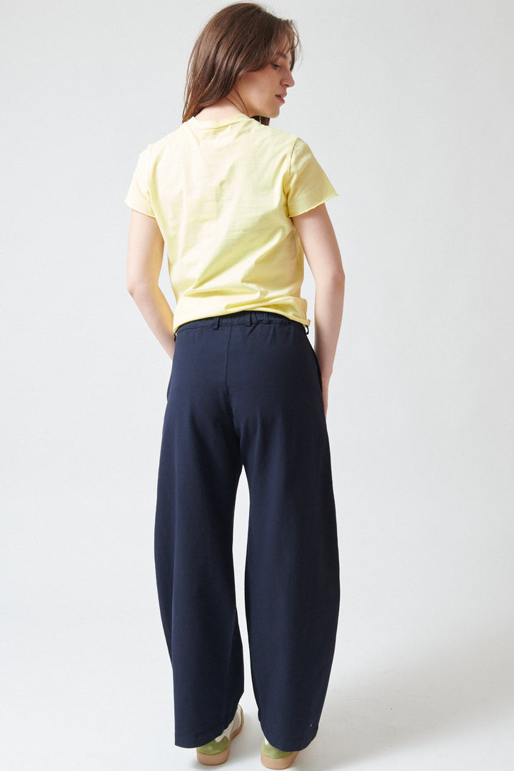 Sophie wearing Labo.Art Paris Pants rear view