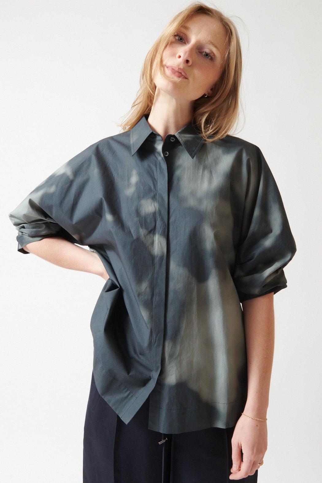 Madi wearing Mantu Holly Balloon Sleeve Shirt Black Smoke Print front view