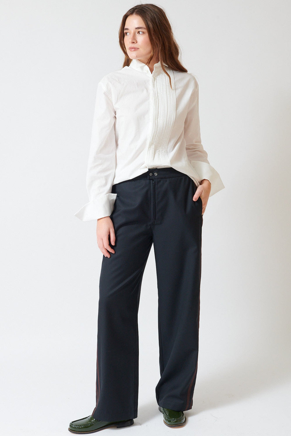 Julia wearing 6397 Track Pant front view