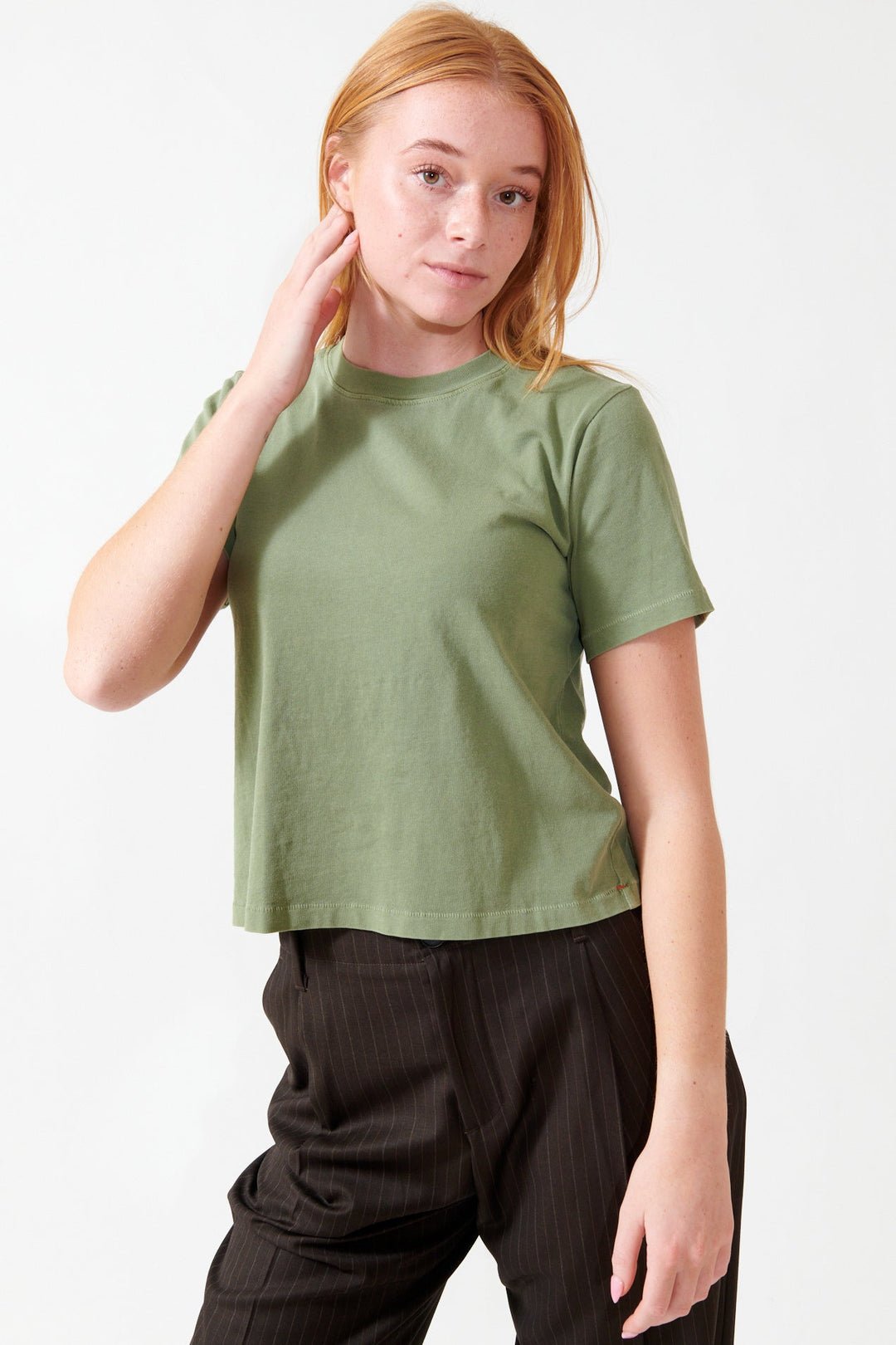 Aysia wearing Xirena Georgy Tee front view