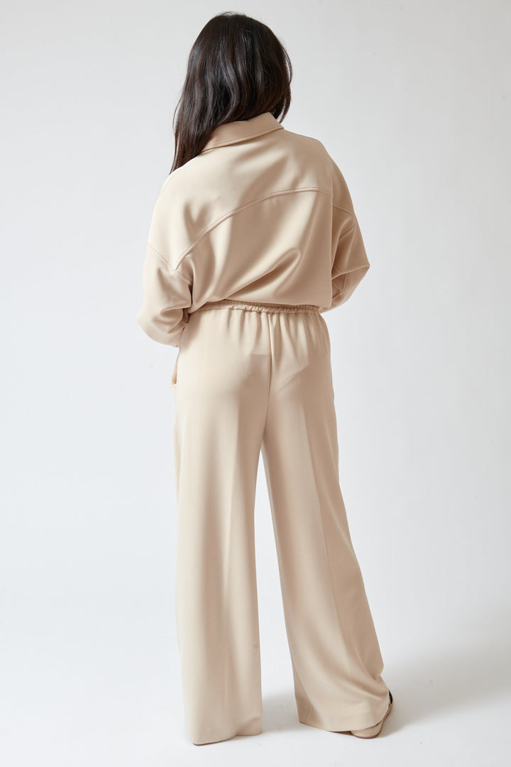 Lilly wearing Momoni Celtic Pant rear view