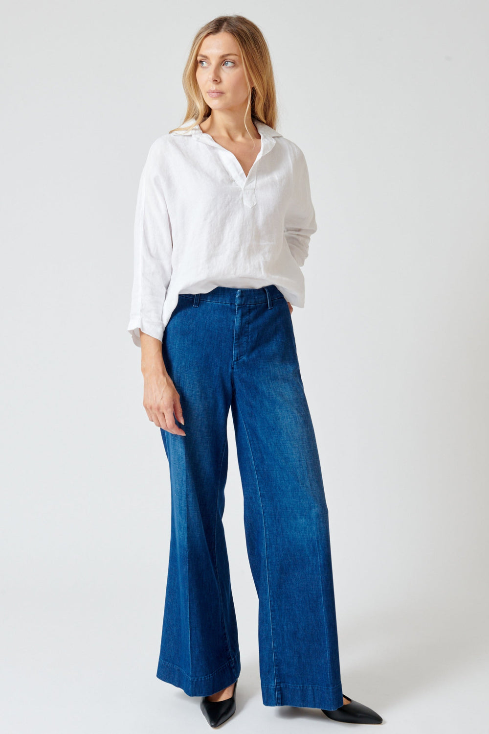 Mari wearing Frank & Eileen WVillage The Italian Wide Leg Chino front view