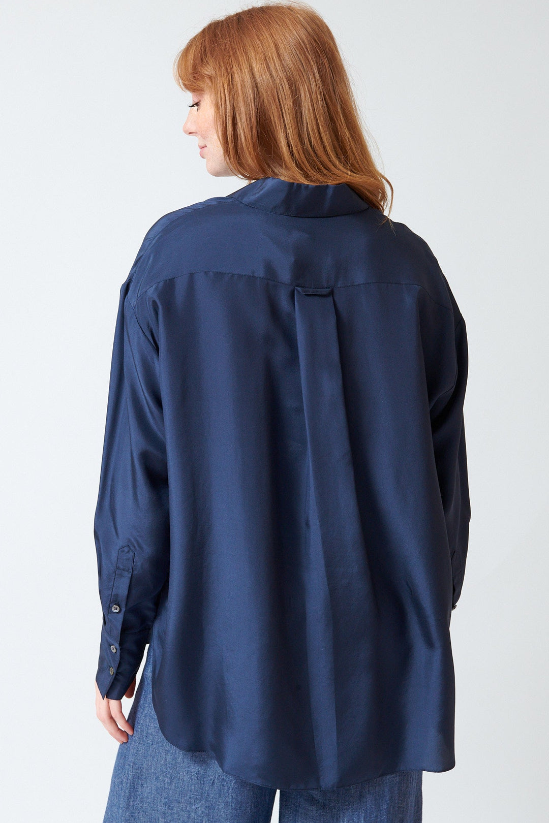 Waverly wearing TWP Big Joe Shirt rear view