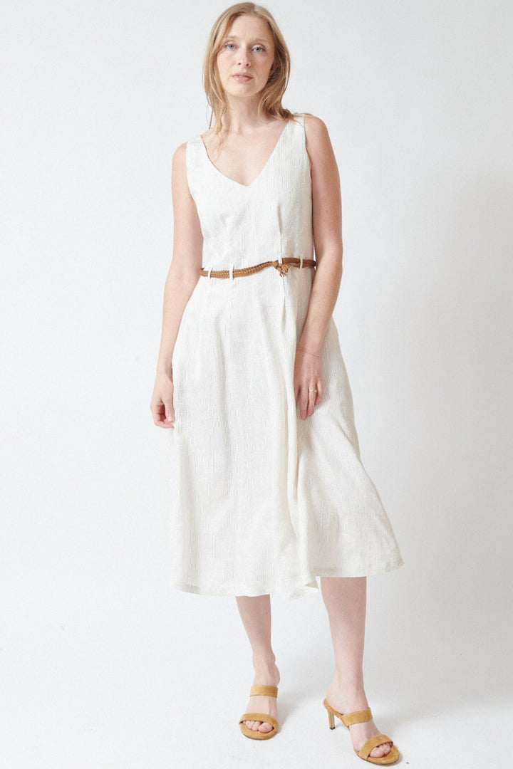Madi wearing Seventy Belted Sleeveless Linen Blend V Dress front view