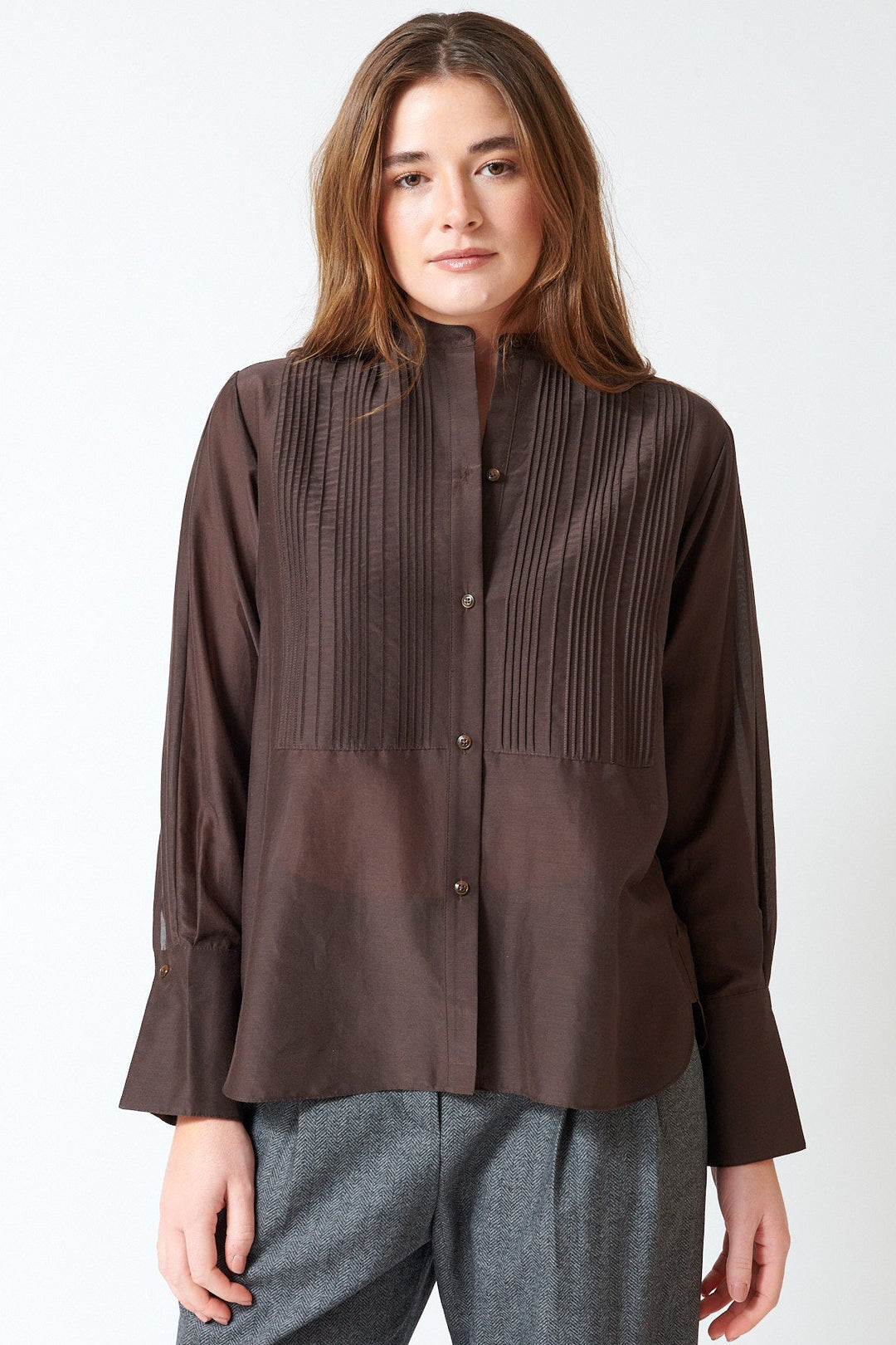 Julia wearing Waverly wearing TWP Dylan Pant front view front view