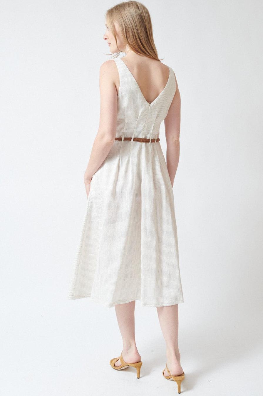 Madi wearing Seventy Belted Sleeveless Linen Blend V Dress rear view