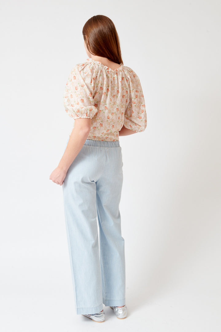 Julia wearing Xirena Dash Pant rer view