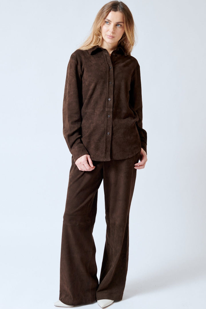 Mari wearing SPRWMN Kauai Pants front view