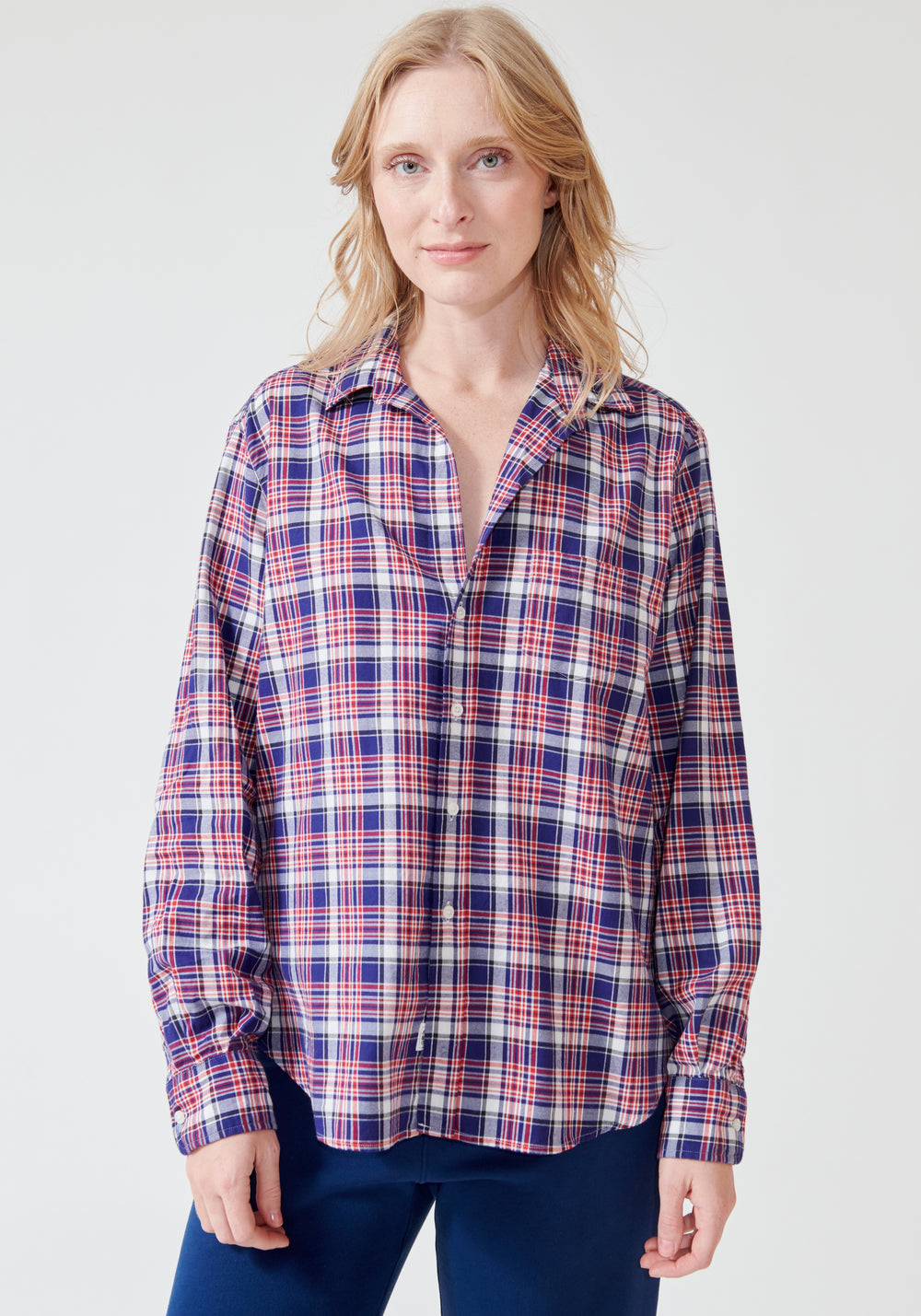 Madi wearing Frank & Eileen Eileen Relaxed Button Up Shirt front view