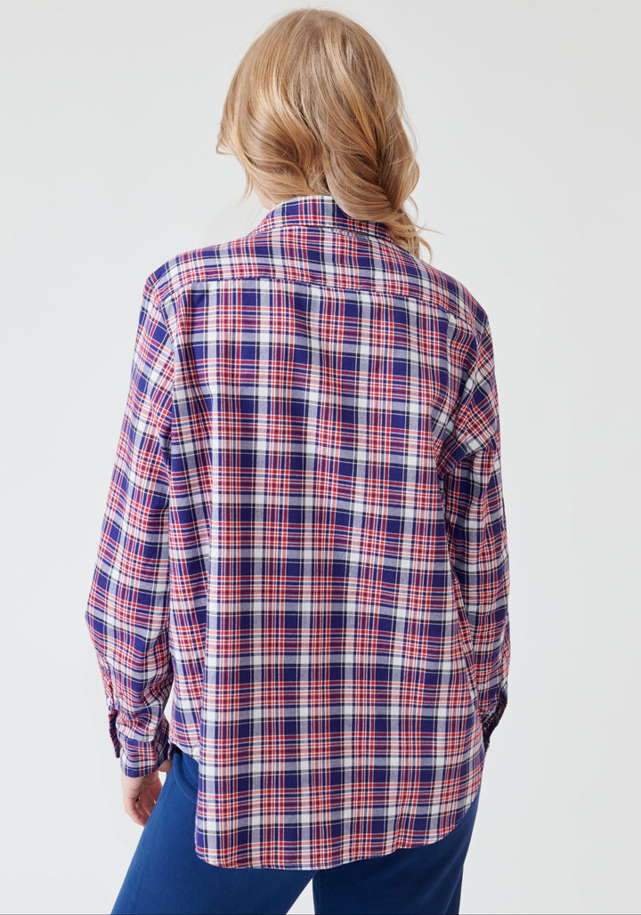 Madi wearing Frank & Eileen Eileen Relaxed Button Up Shirt rear view