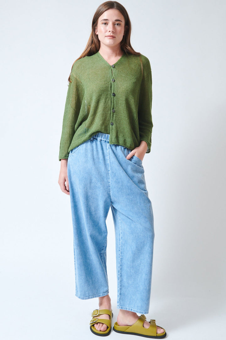 Julia wearing Pas de Calais 8oz Natural Denim Easy Pants Ice Blue front view