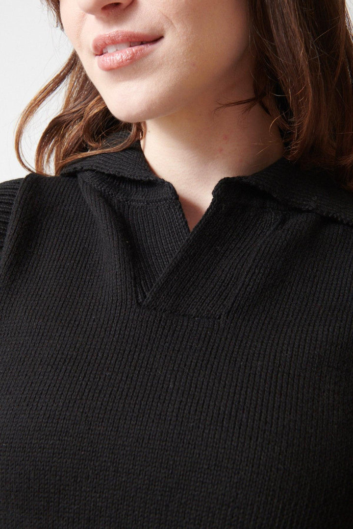 Sophie wearing 6397 Polo Vest front/detail view