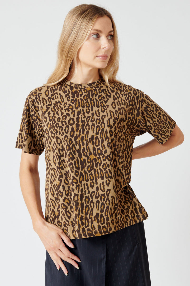 Mari wearing 6397 Seamed Perfect Tee front view