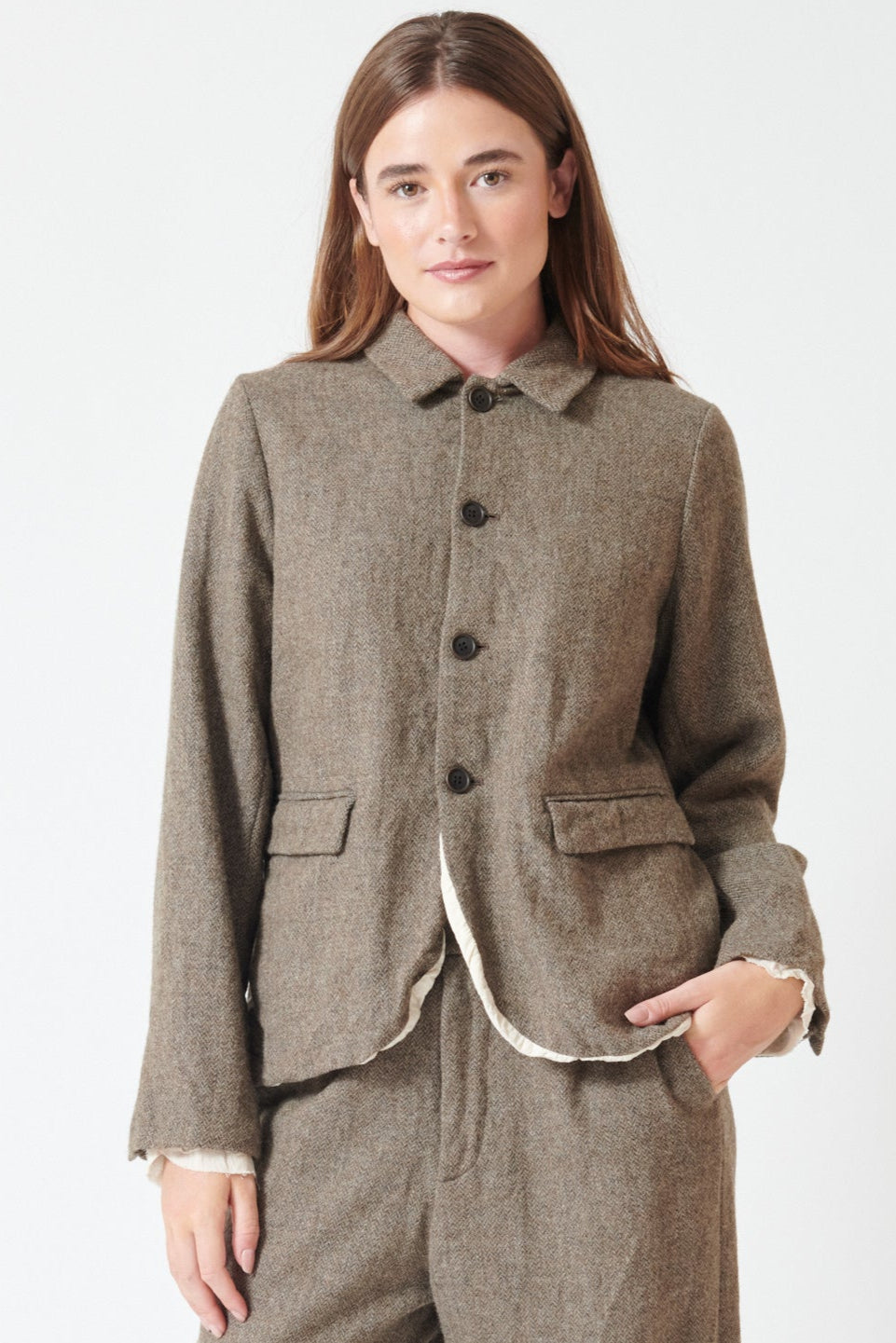 Julia wearing Eco Wool Herringbone Short Jacket Beige front view