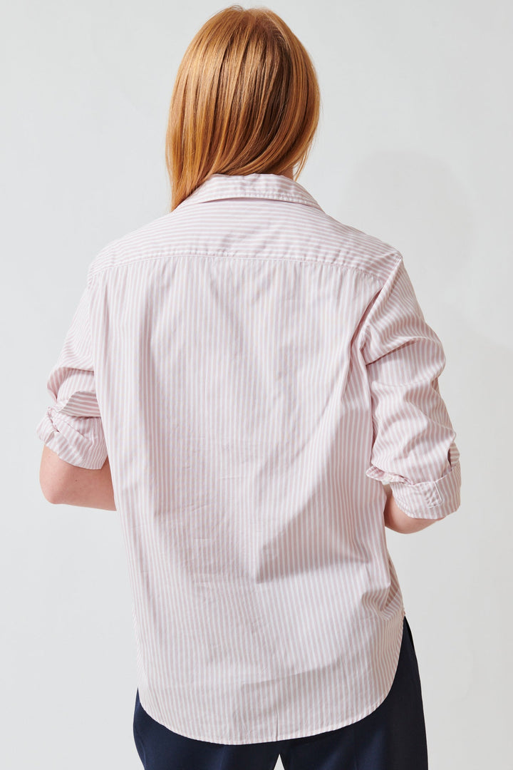 Aysia wearing Frank & Eileen Eileen Relaxed Button Up Shirt rear view
