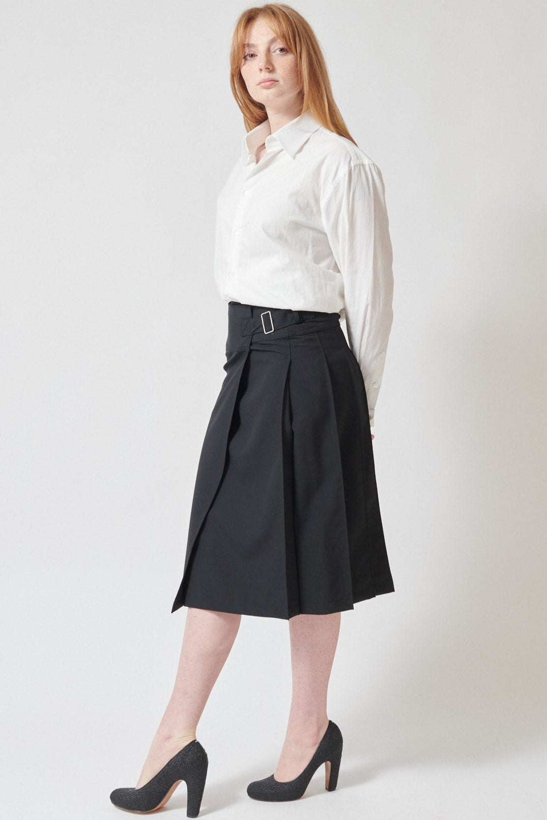 Waverly wearing 6397 Pleated Wrap Skirt Jet front/side view