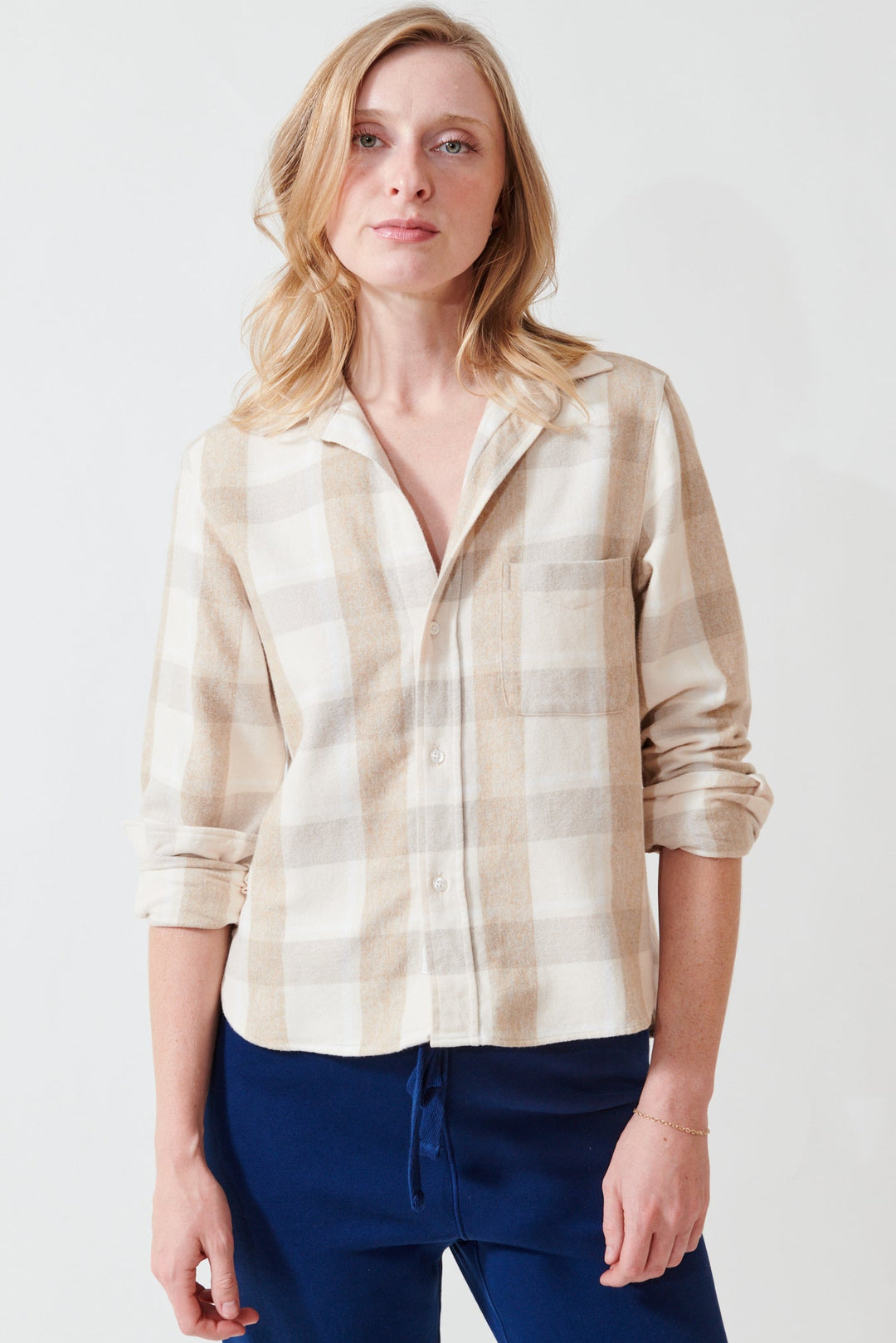 Madi wearing Frank & Eileen Silvio Untuckable Button Up Shirt front view