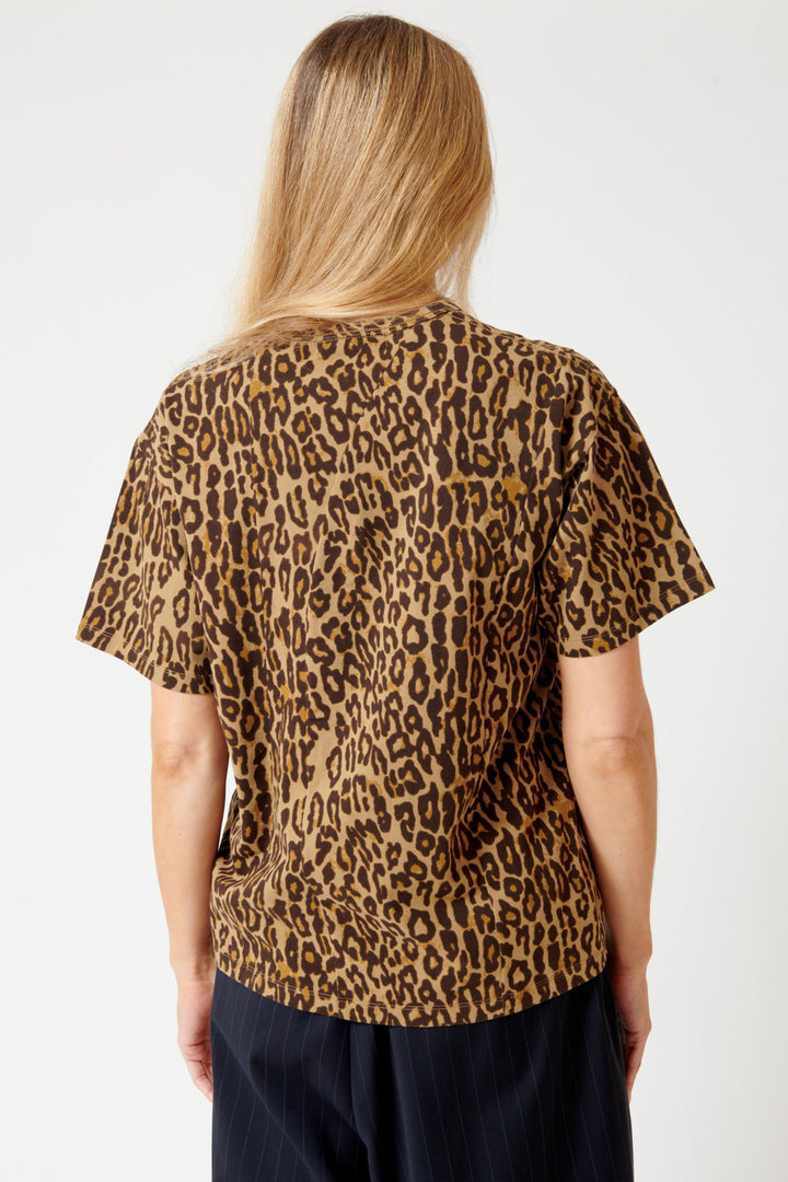 Mari wearing 6397 Seamed Perfect Tee rear view