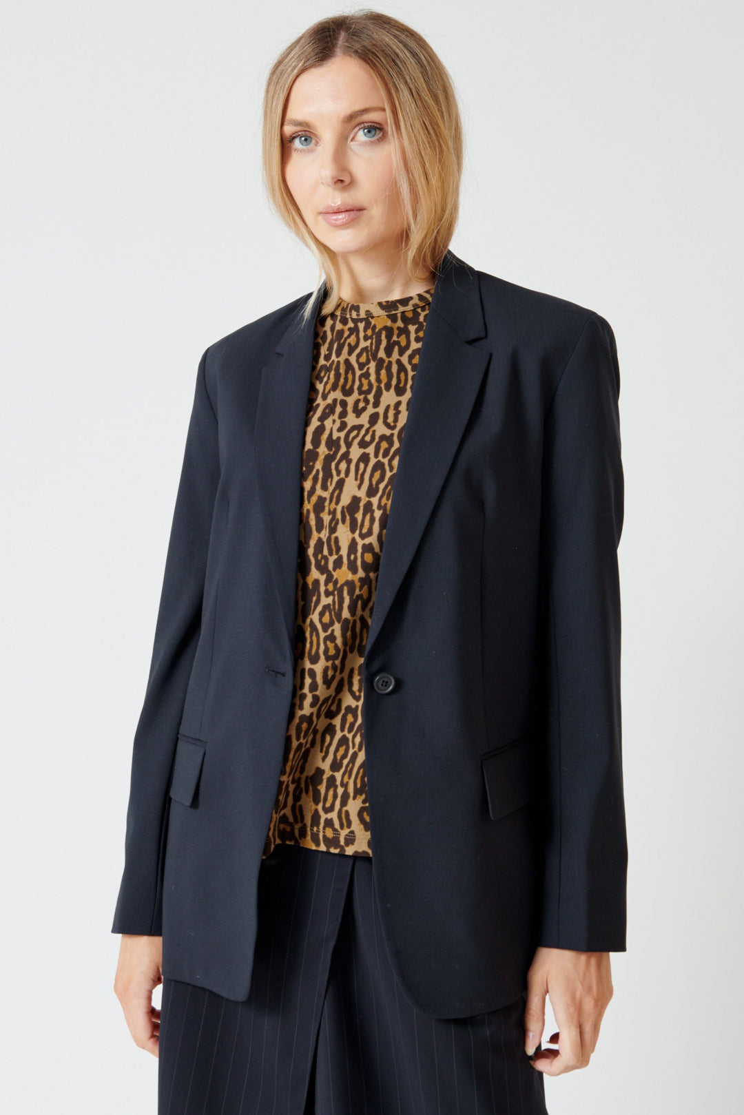 Mari wearing 6397 New Classic Blazer front view