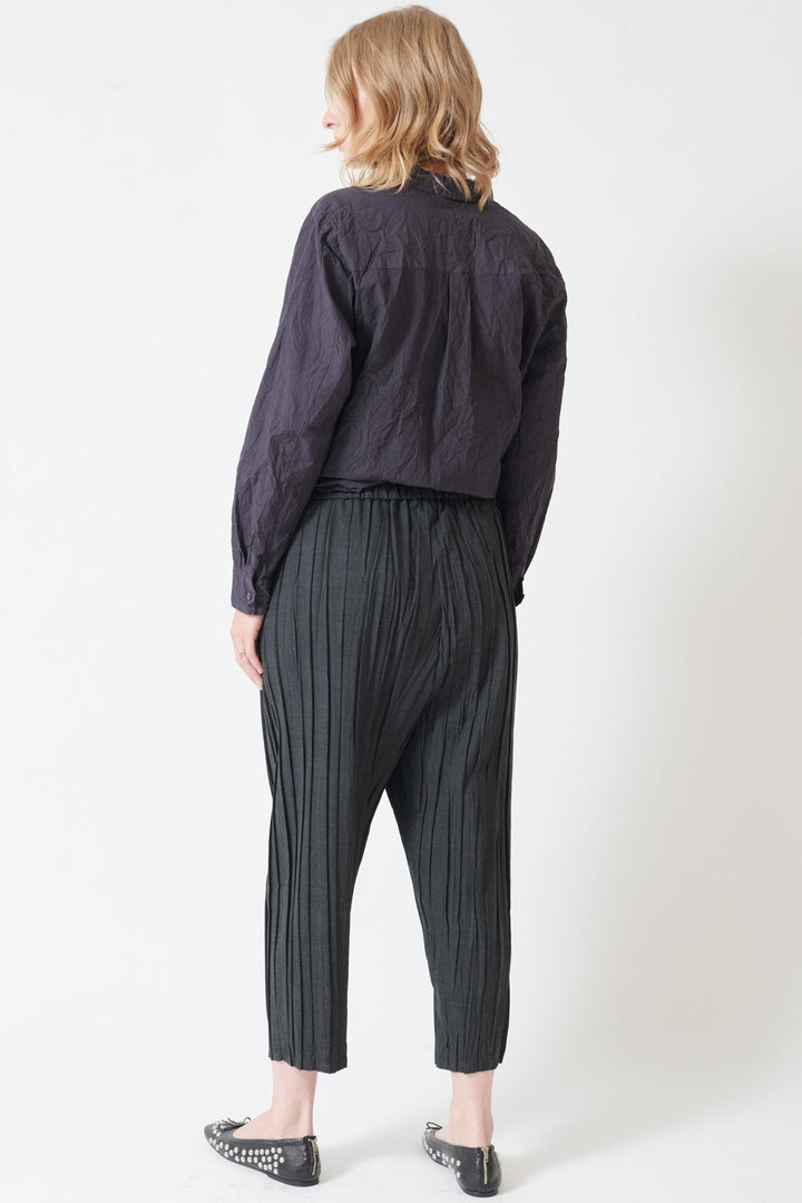 Madi wearing Pas de Calais Stretch Pleated Pants rear view