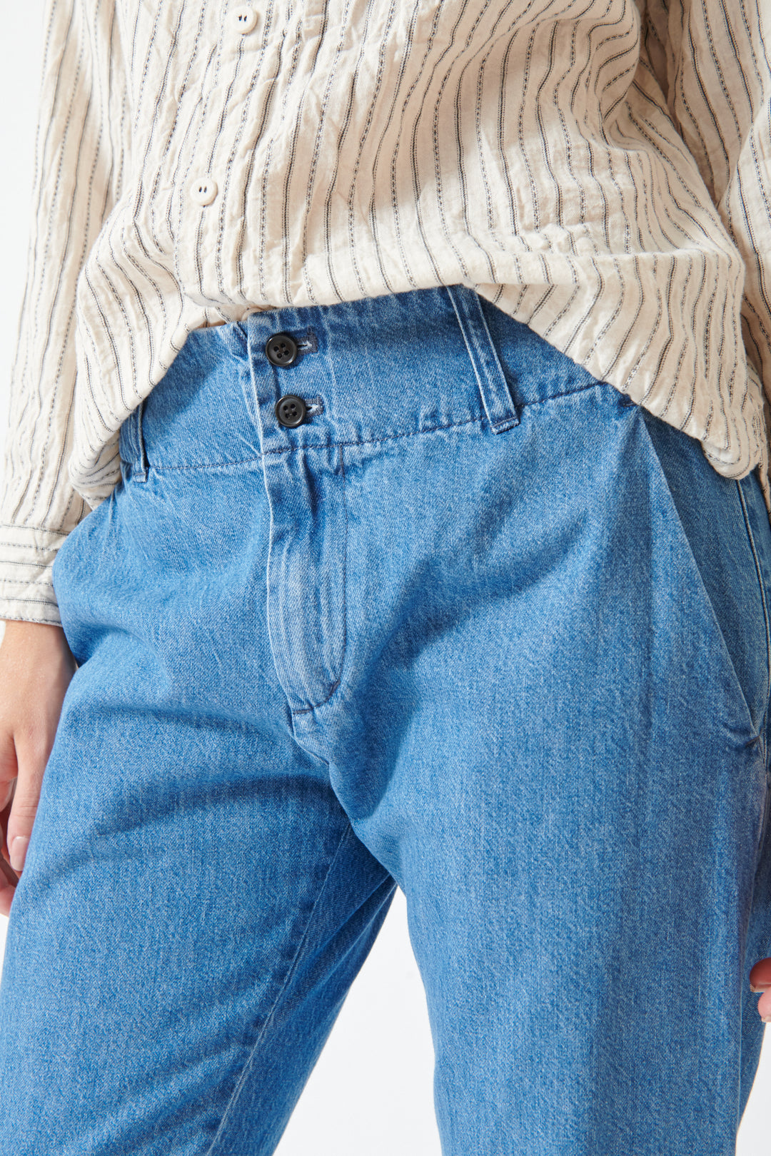 Julia wearing Pas de Calais Natural Denim Tapered Pants front/detail view
