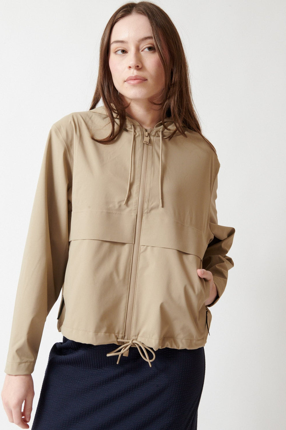 Angela wearing Rains Suva Hardshell Short String W Jacket W3 front view