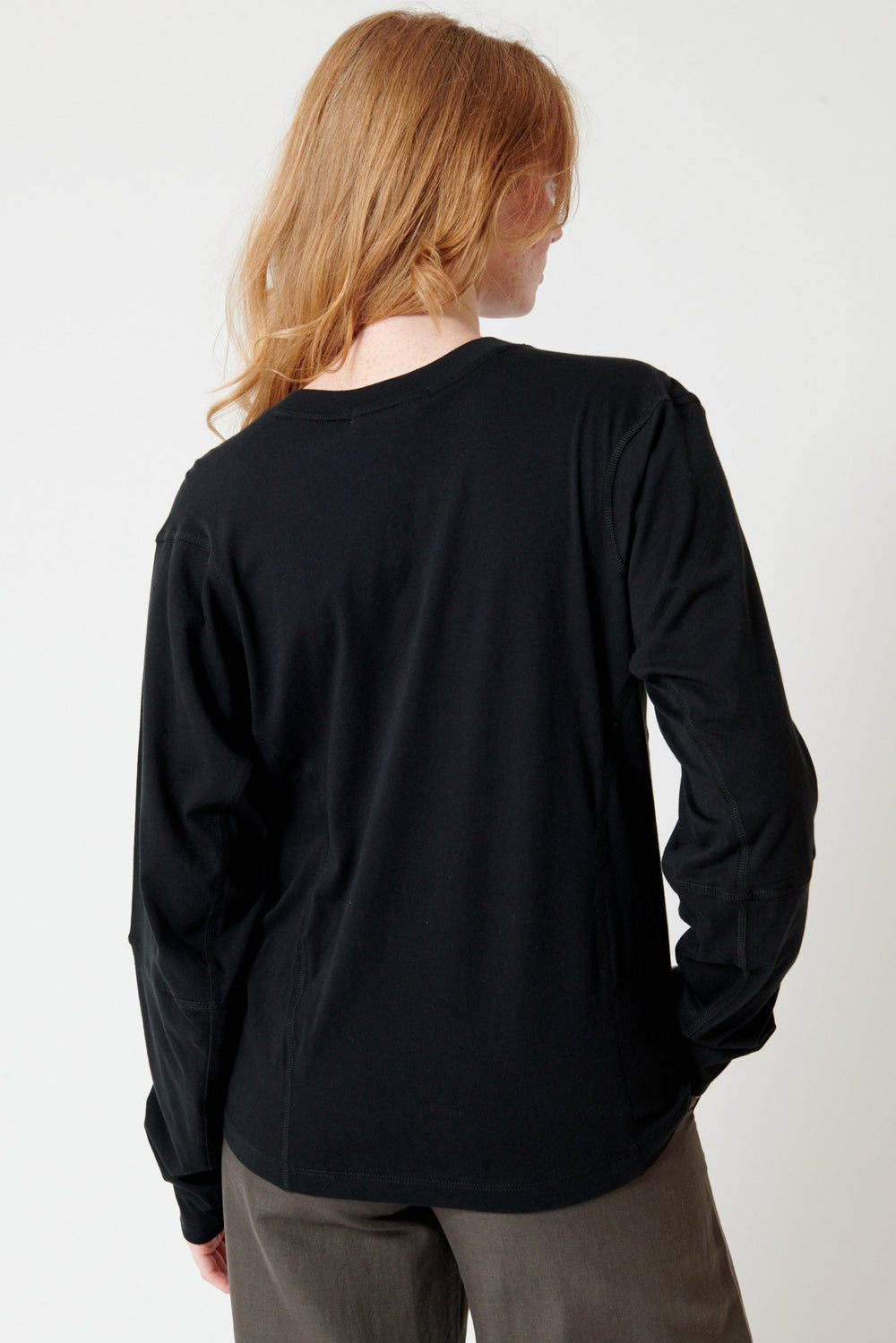 Waverly wearing 6397 Coverstitch Long Sleeve Tee rear view