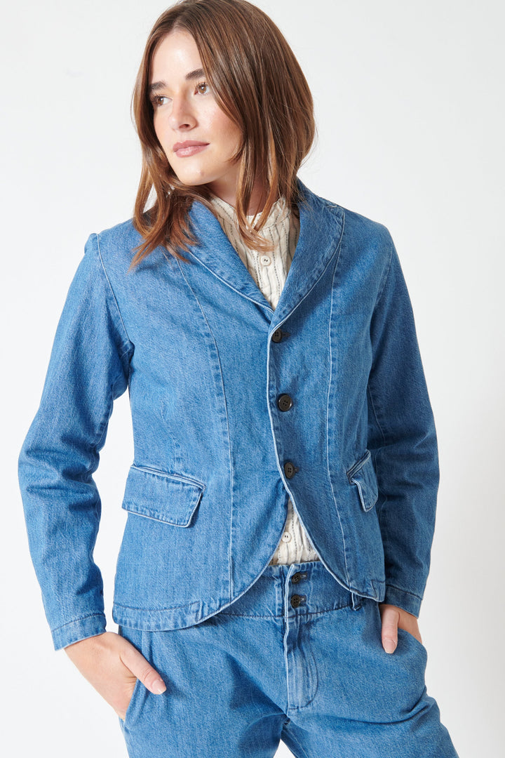 Julia wearing Pas de Calais Natural Denim Tailored Jacket front view