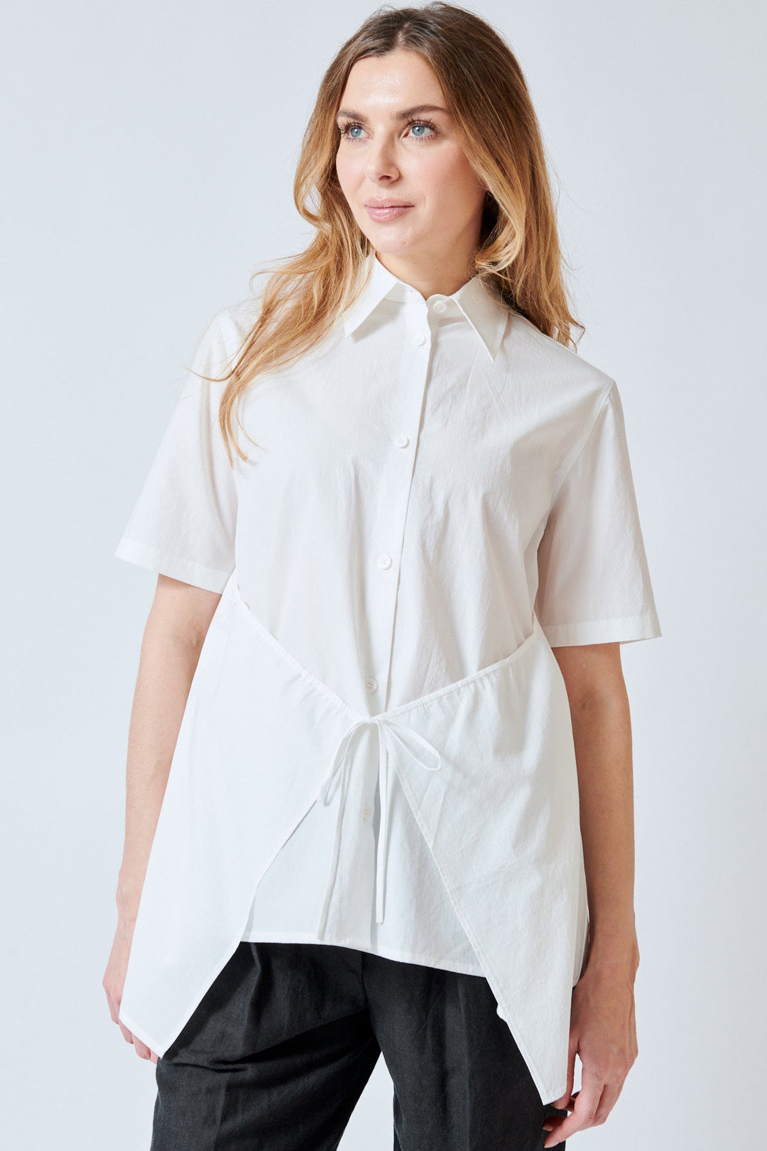 Mari wearing Christian Wijnants Toppo String Detail Short Sleeve Shirt front view